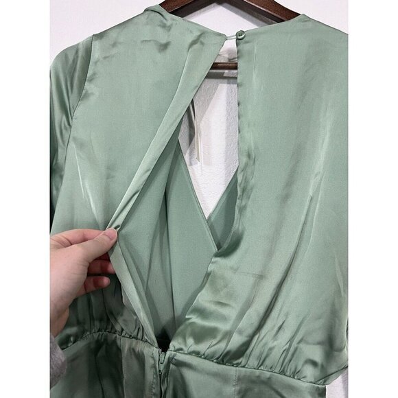 NWT Francesca’s Green Romper Pockets Mint Size Large - Picture 8 of 10